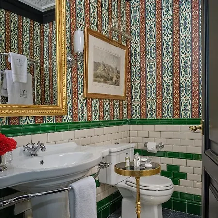 Triana House Boutique Hotel